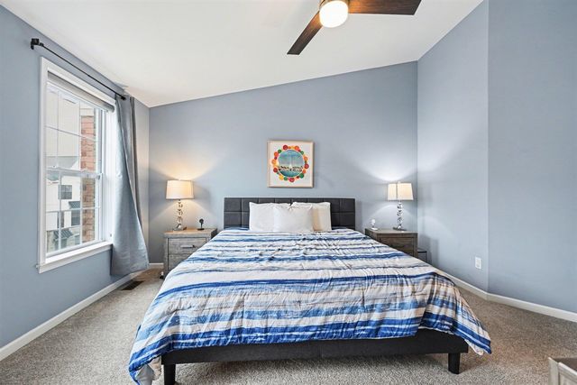 2733 S Spurway Drive, Ann Arbor, MI 48105