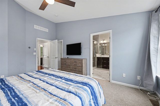 2733 S Spurway Drive, Ann Arbor, MI 48105