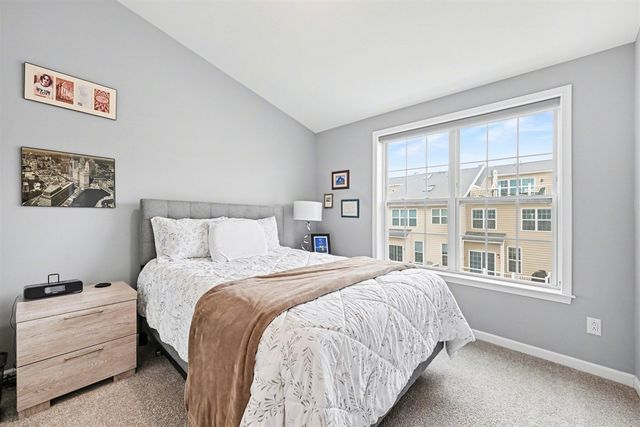 2733 S Spurway Drive, Ann Arbor, MI 48105