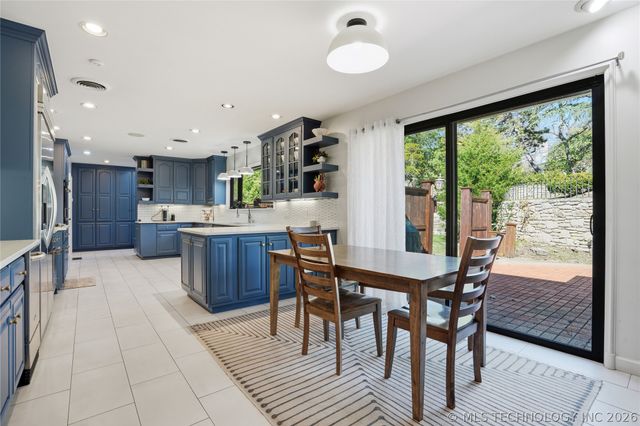 4343 S Victor Avenue, Tulsa, OK 74105