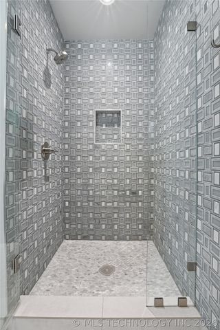 4343 S Victor Avenue, Tulsa, OK 74105