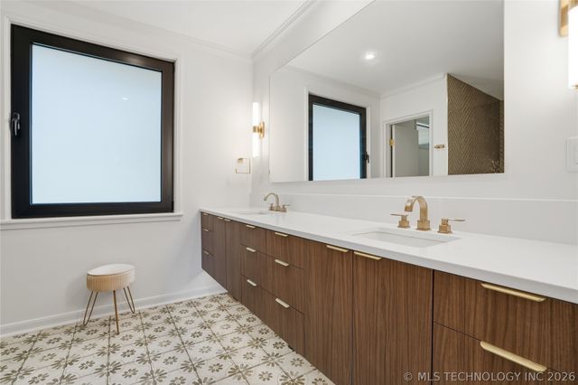 4343 S Victor Avenue, Tulsa, OK 74105