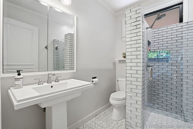 4343 S Victor Avenue, Tulsa, OK 74105