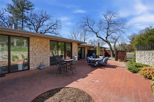 4343 S Victor Avenue, Tulsa, OK 74105