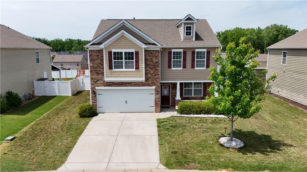 153 Lake Grove Road, Simpsonville, SC 29681