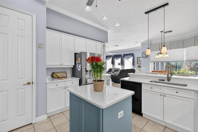 19146 PARK PLACE BOULEVARD, Eustis, FL 32736