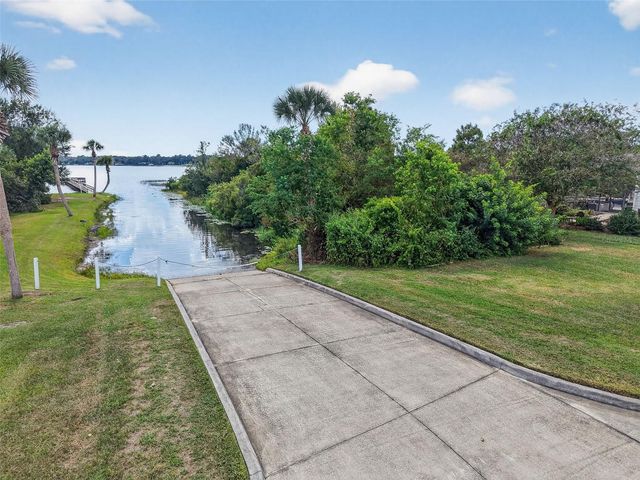 19146 PARK PLACE BOULEVARD, Eustis, FL 32736