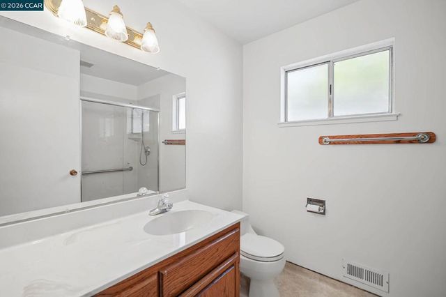 879 Greenway Dr, Martinez, CA 94553