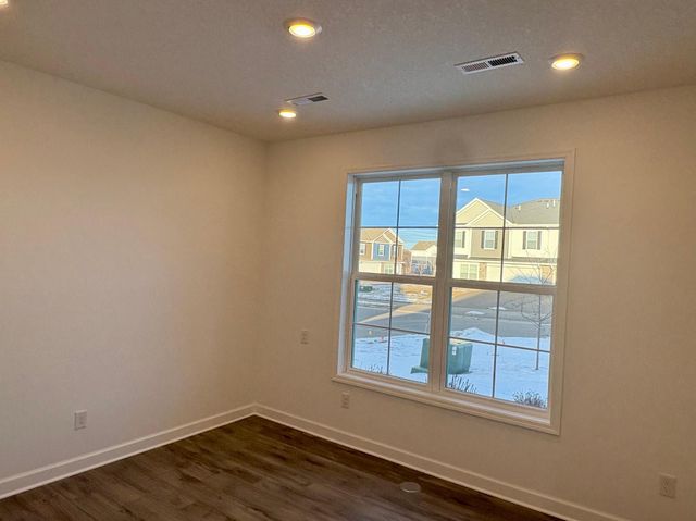 10935 Glacier Lane, Dayton, MN 55369