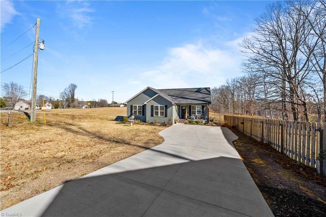 472 Watford Road, Thomasville, NC 27360