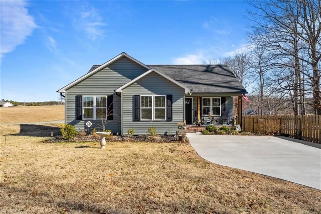 472 Watford Road, Thomasville, NC 27360