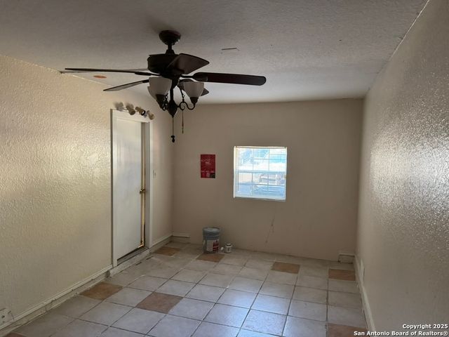 4726 GEORGES FARM, San Antonio, TX 78244