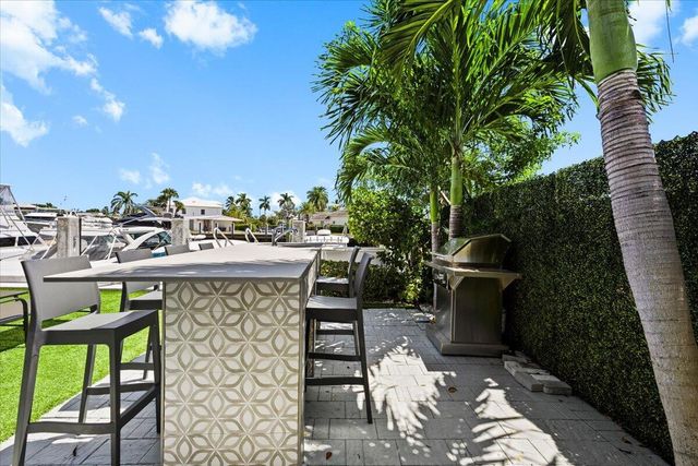 1322 CORDOVA Road, Fort Lauderdale, FL 33316