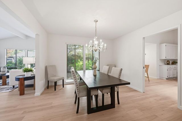 1237 Lantern Ct, Sacramento, CA 95864