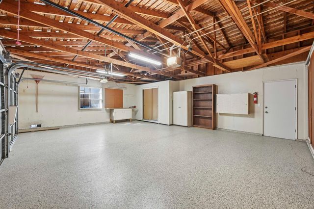 1237 Lantern Ct, Sacramento, CA 95864