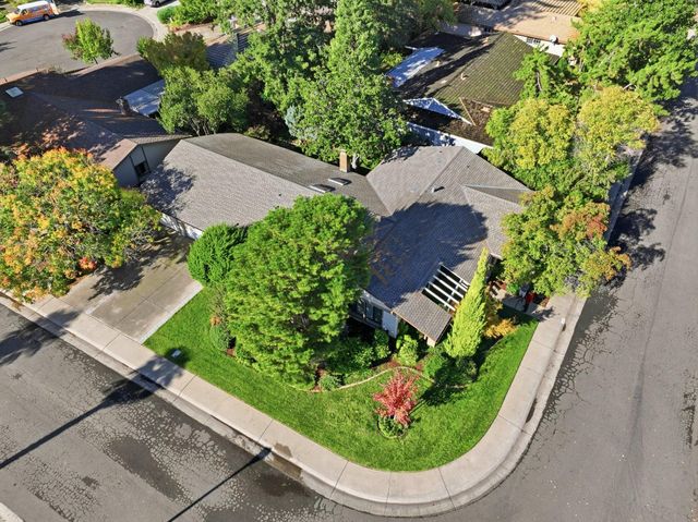 1237 Lantern Ct, Sacramento, CA 95864