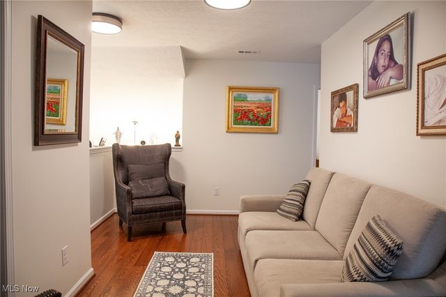 1362 Maple Grove Lane, Uniontown, OH 44685