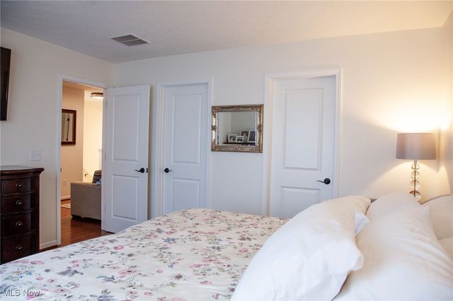 1362 Maple Grove Lane, Uniontown, OH 44685