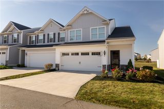 1362 Maple Grove Lane, Uniontown, OH 44685