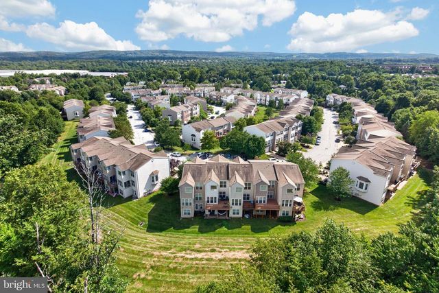 218 HUDSON DR, Phoenixville, PA 19460