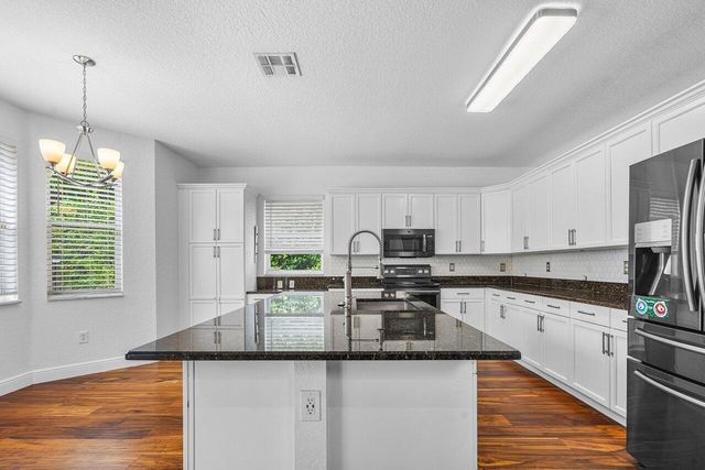 6328 STONEHURST Circle, Lake Worth, FL 33467