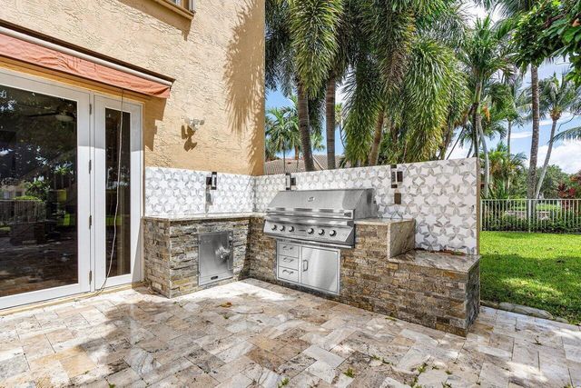 6328 STONEHURST Circle, Lake Worth, FL 33467