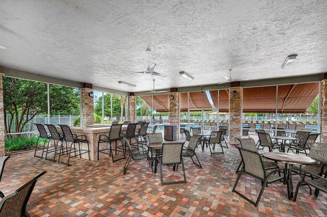 6328 STONEHURST Circle, Lake Worth, FL 33467