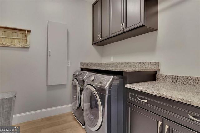 85 Webb Street, Roswell, GA 30075