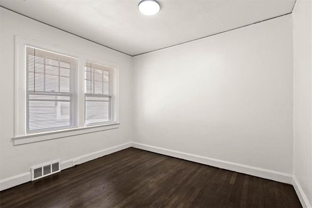 8028 Flora Avenue, Kansas City, MO 64131