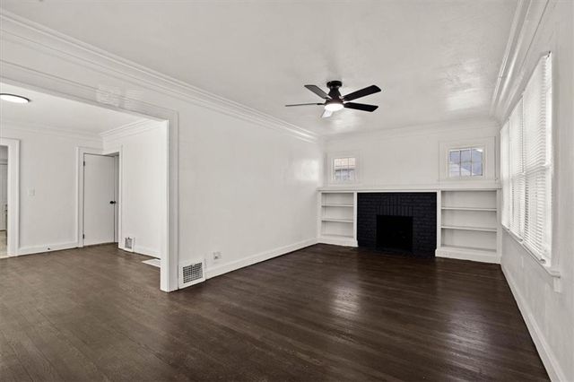 8028 Flora Avenue, Kansas City, MO 64131