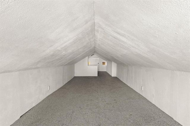 8028 Flora Avenue, Kansas City, MO 64131