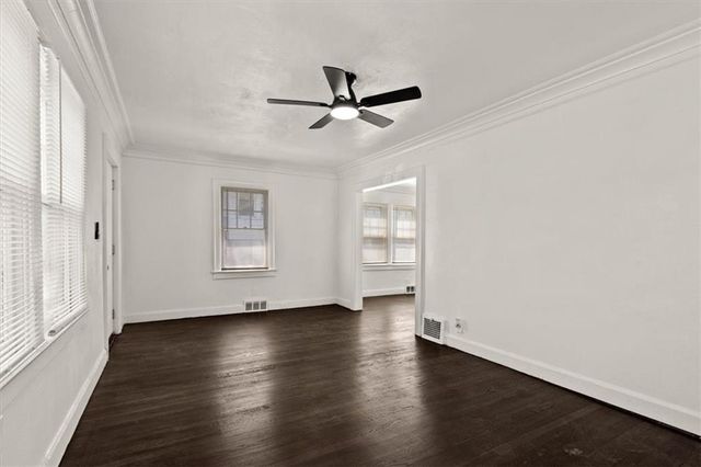 8028 Flora Avenue, Kansas City, MO 64131