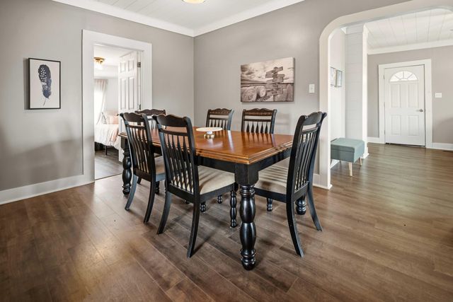 345 Sunset Drive, Jamestown, KY 42629