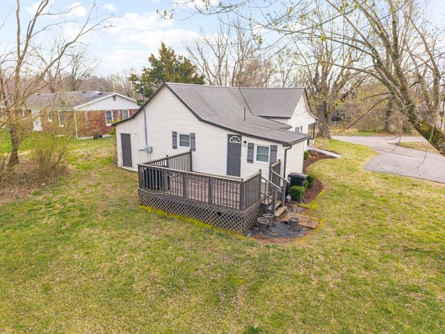 345 Sunset Drive, Jamestown, KY 42629