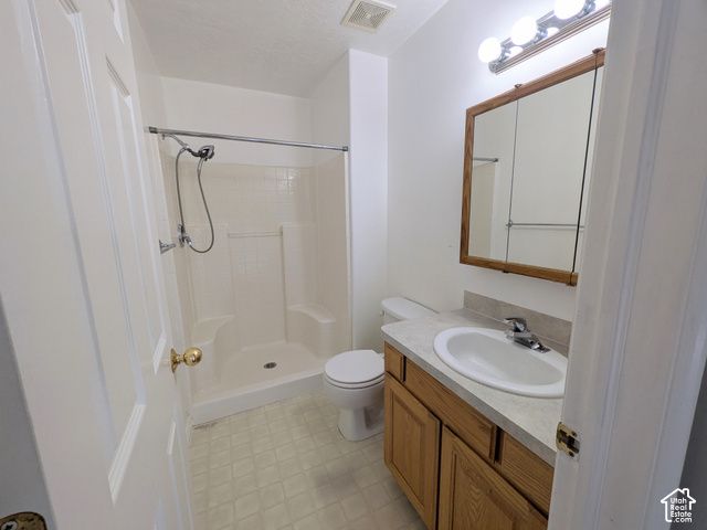 108 E 2550 ST, Clearfield, UT 84015