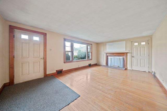 14 Wheelock Circle, Franklin, MA 02038