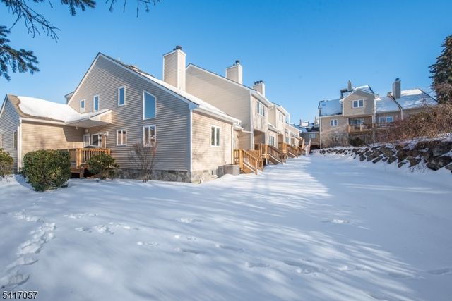 21 Fowler Dr, West Orange Twp., NJ 07052