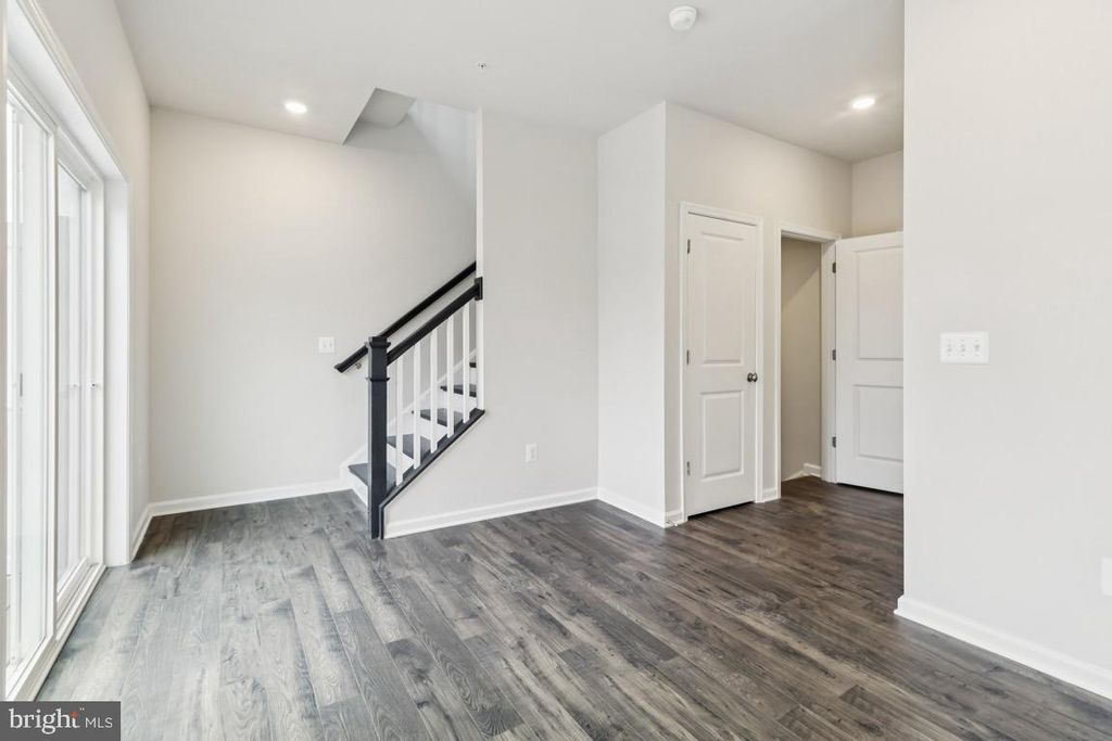 Image 17 of property listing at 9706 TWEED HOPE PL, Waldorf, MD 20601