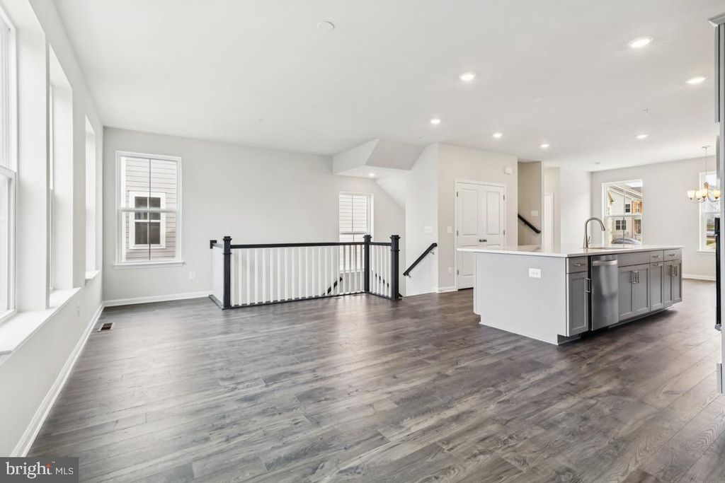 Image 2 of property listing at 9706 TWEED HOPE PL, Waldorf, MD 20601