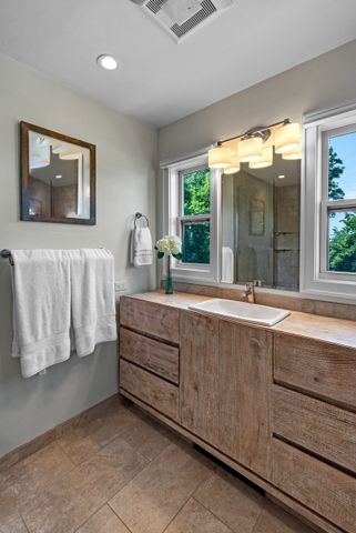 52 Cloutman's Lane, Marblehead, MA 01945