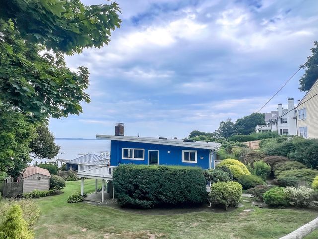 52 Cloutman's Lane, Marblehead, MA 01945