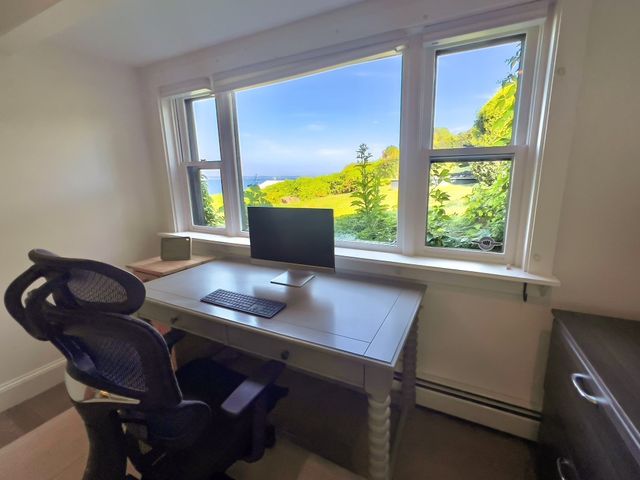 52 Cloutman's Lane, Marblehead, MA 01945