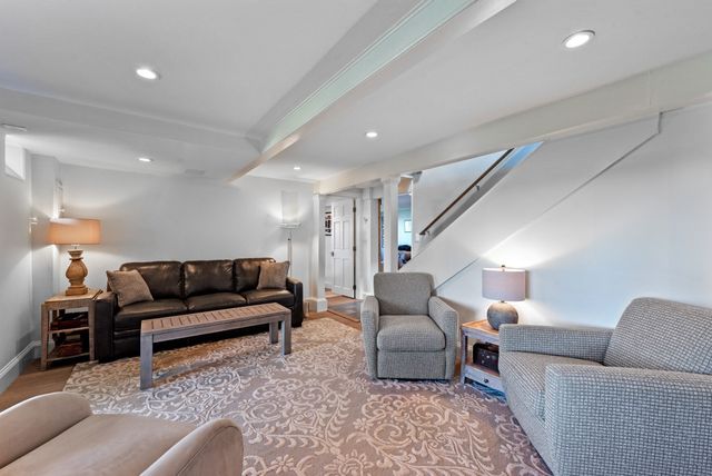 52 Cloutman's Lane, Marblehead, MA 01945