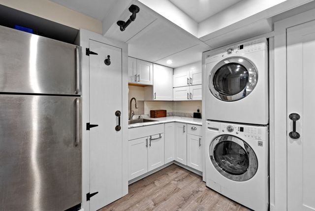 52 Cloutman's Lane, Marblehead, MA 01945