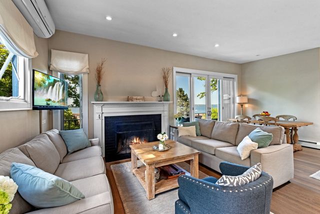 52 Cloutman's Lane, Marblehead, MA 01945