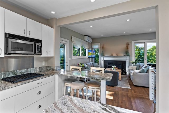 52 Cloutman's Lane, Marblehead, MA 01945