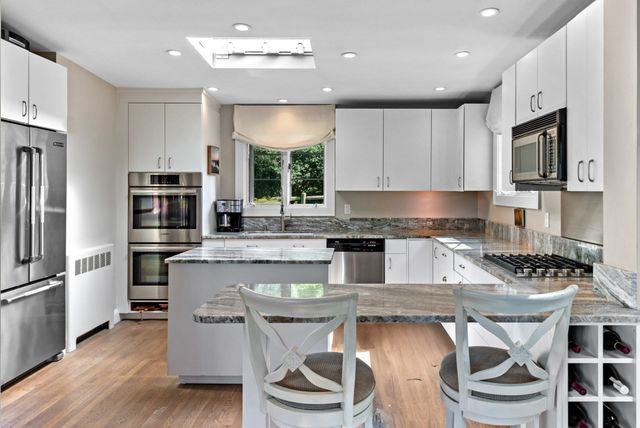 52 Cloutman's Lane, Marblehead, MA 01945