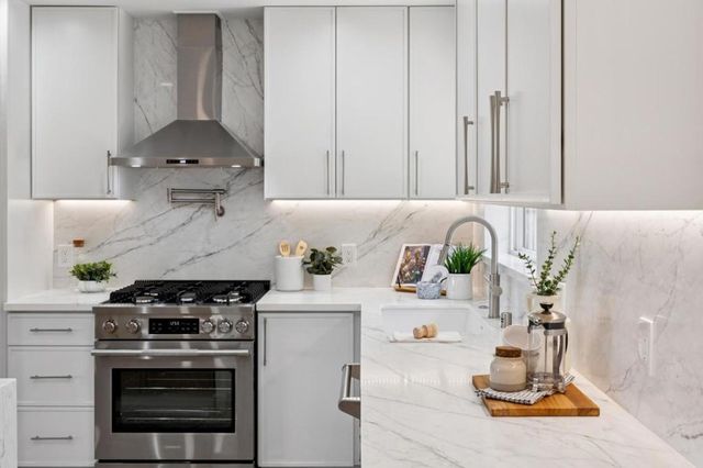 2 Celia Court, Pacifica, CA 94044