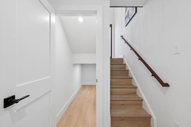 2 Celia Court, Pacifica, CA 94044