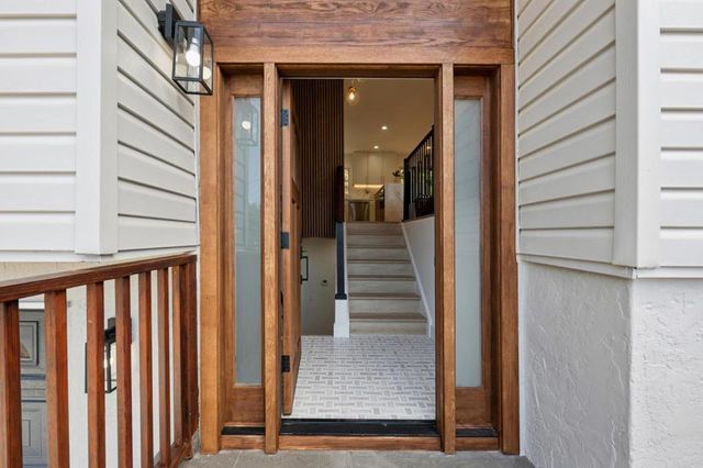 2 Celia Court, Pacifica, CA 94044